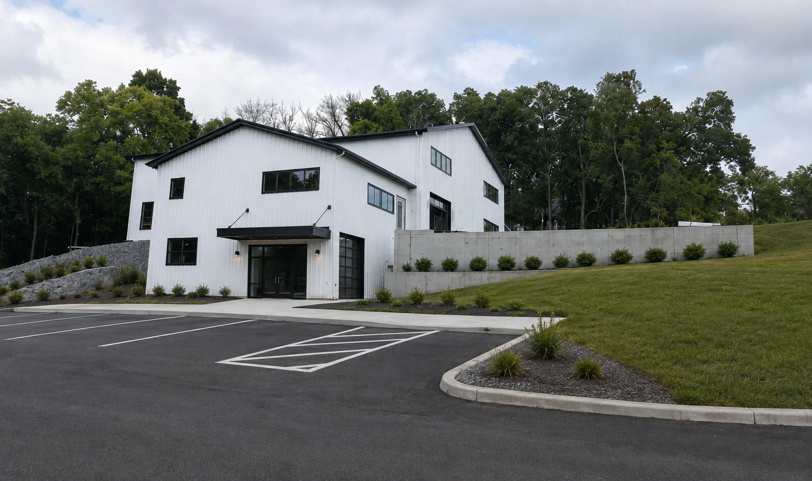 Commercial building completed by Horn Construction Group on Pleasant Hill Road, Franklin TN