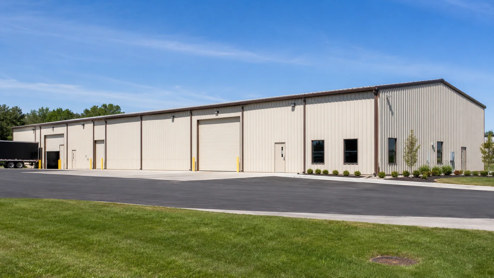 Warehouse and showroom building with overhead doors in Middle Tennessee